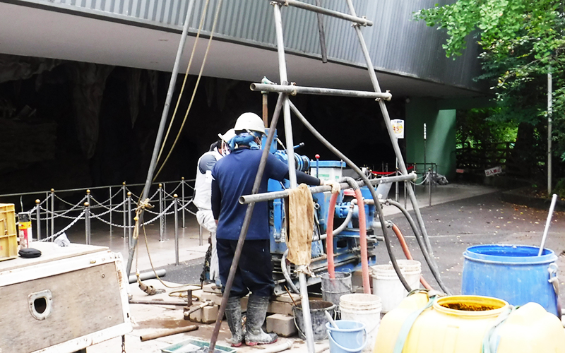 作業内容はオペレータの補助業務